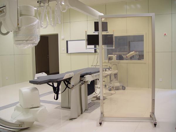 �t(y��)�����L